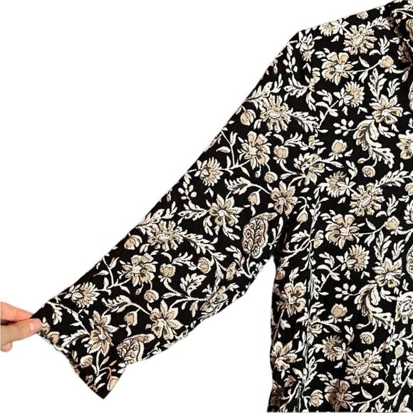 J. Jill floral patterned button down shirt. - Picture 4 of 11